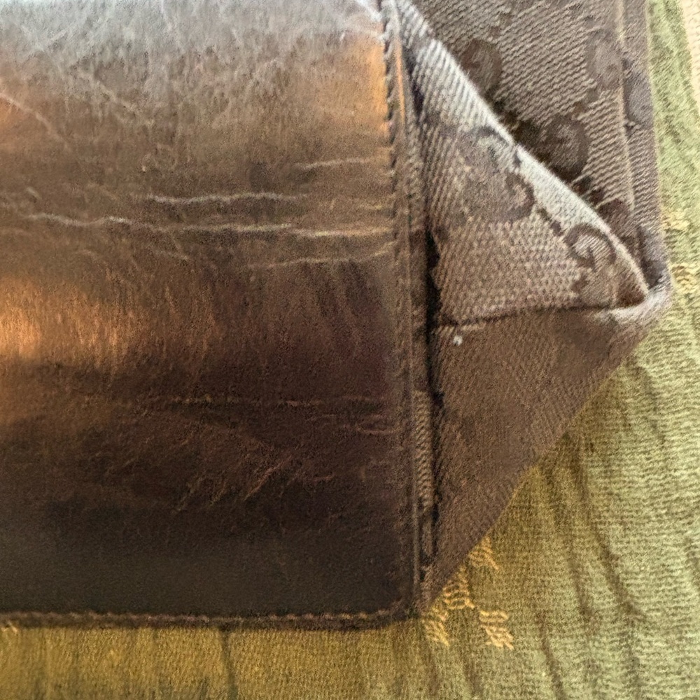 Gucci Black GG Canvas Tote with Silver -Tone Details 007 - Picture 6 of 12